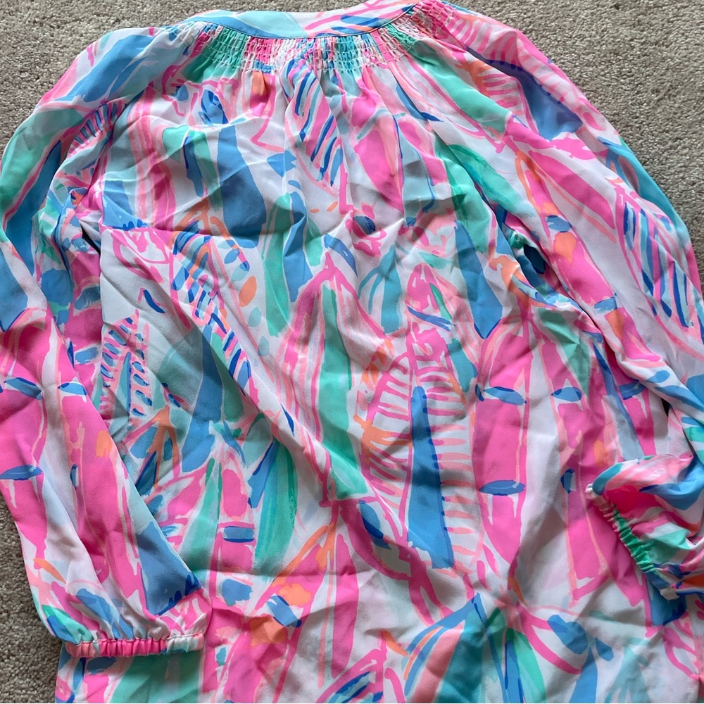 Lilly Pulitzer silk blouse. NWT. - Picture 3 of 3